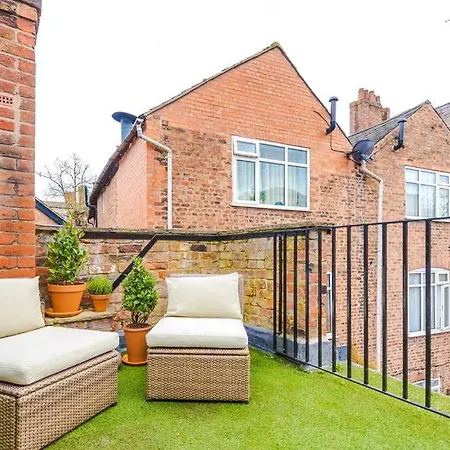 Rustic Chester Cottage Near Shops & Terrace Exterior photo