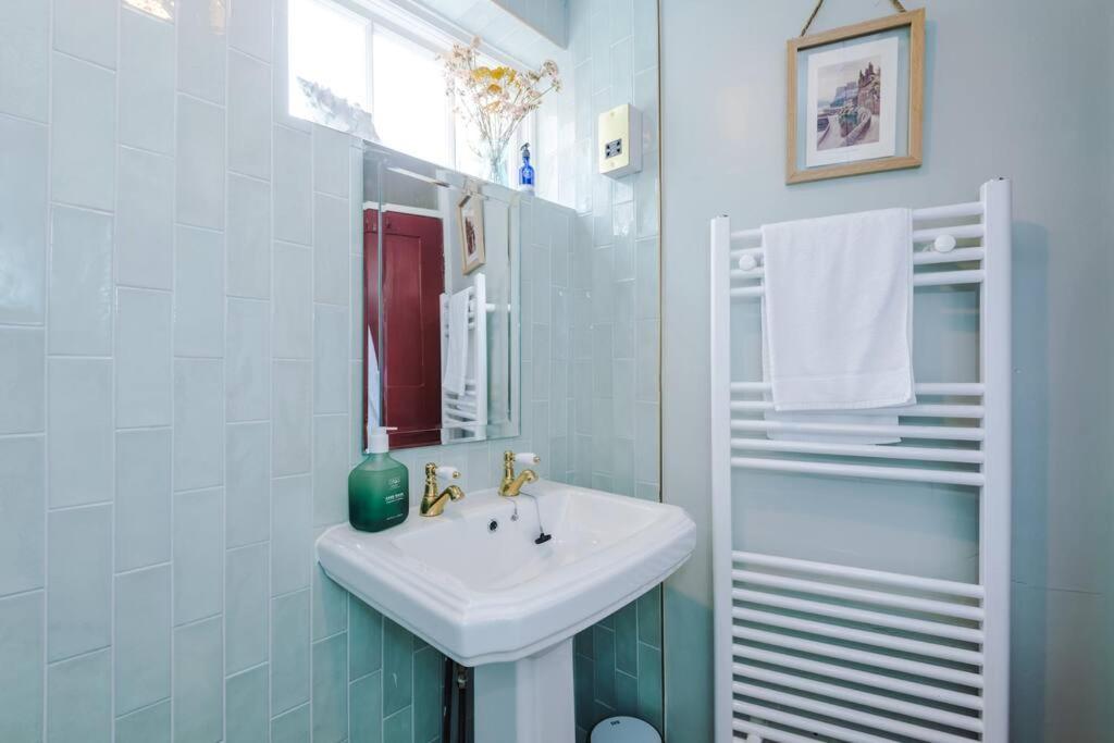 Holiday home Rustic Near Shops & Terrace Chester