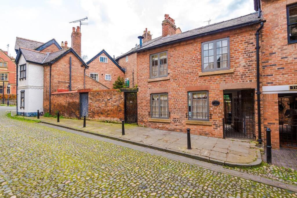 Rustic Near Shops & Terrace * Chester